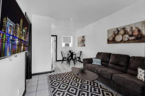 Dania #1 - Cozy 1 Bedroom , 6 minutes to the Ocean with Parking